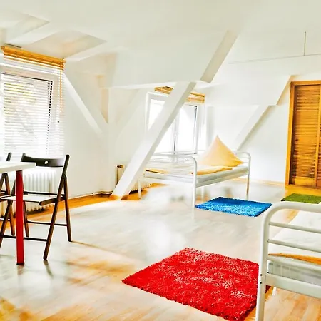 Sleep Cheap Albergue