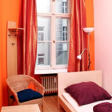 Hostel Sleep Cheap Berlin