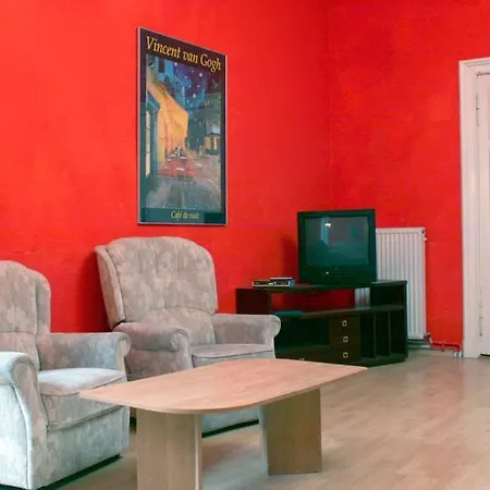 Sleep Cheap Hostel