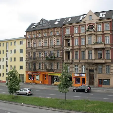 Sleep Cheap * Berlin