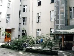 Hostel Sleep Cheap