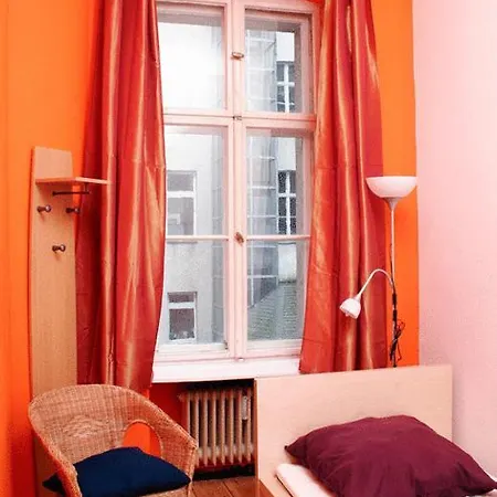 Sleep Cheap Hostel